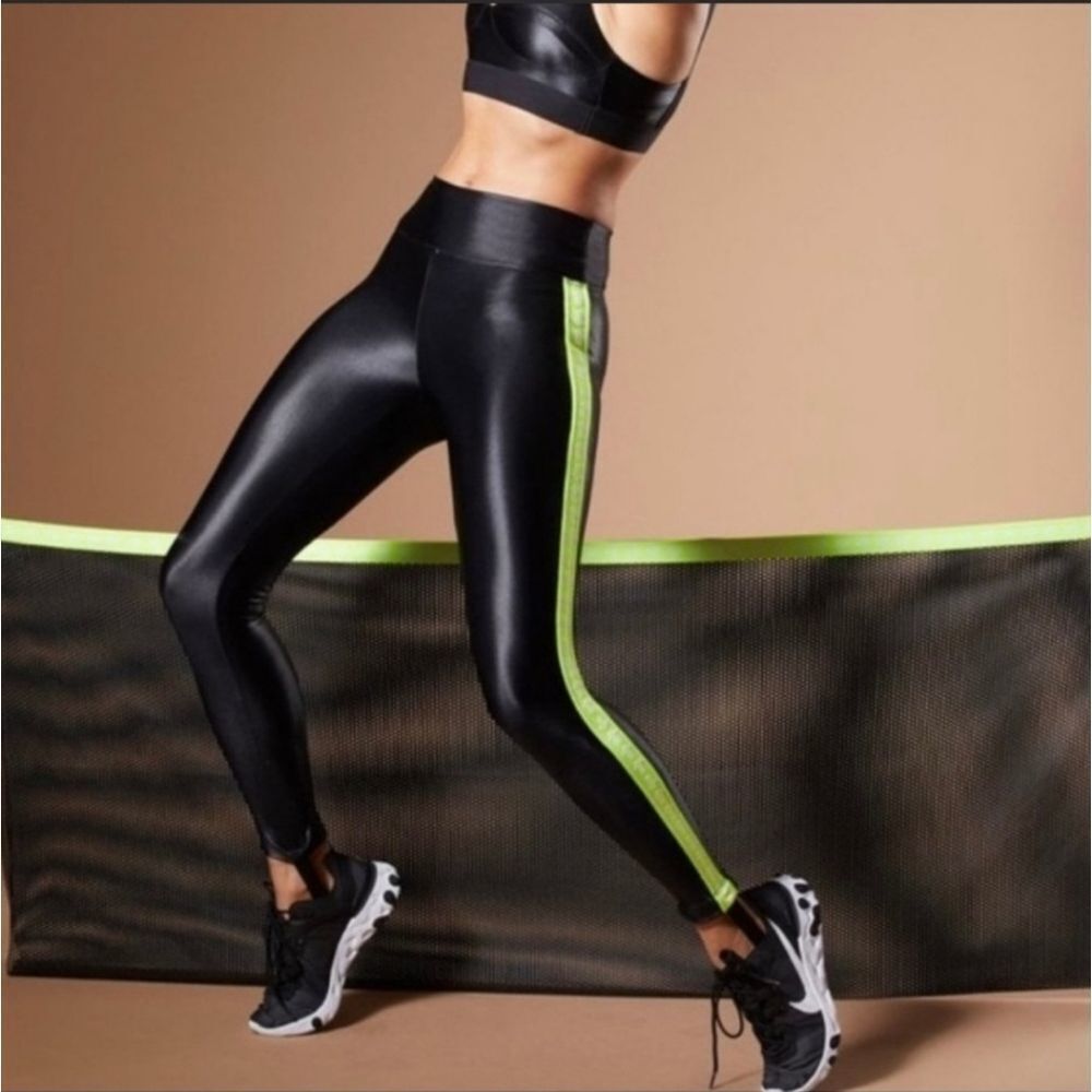 Koral Crowd Infinity High Rise Stirrup Leggings S Black Neon Yellow NWT